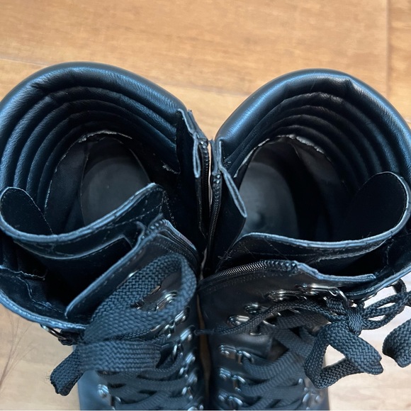 Guess Jet Black Amend Stacked Heel Booties - Size 8.5 - Picture 3 of 8